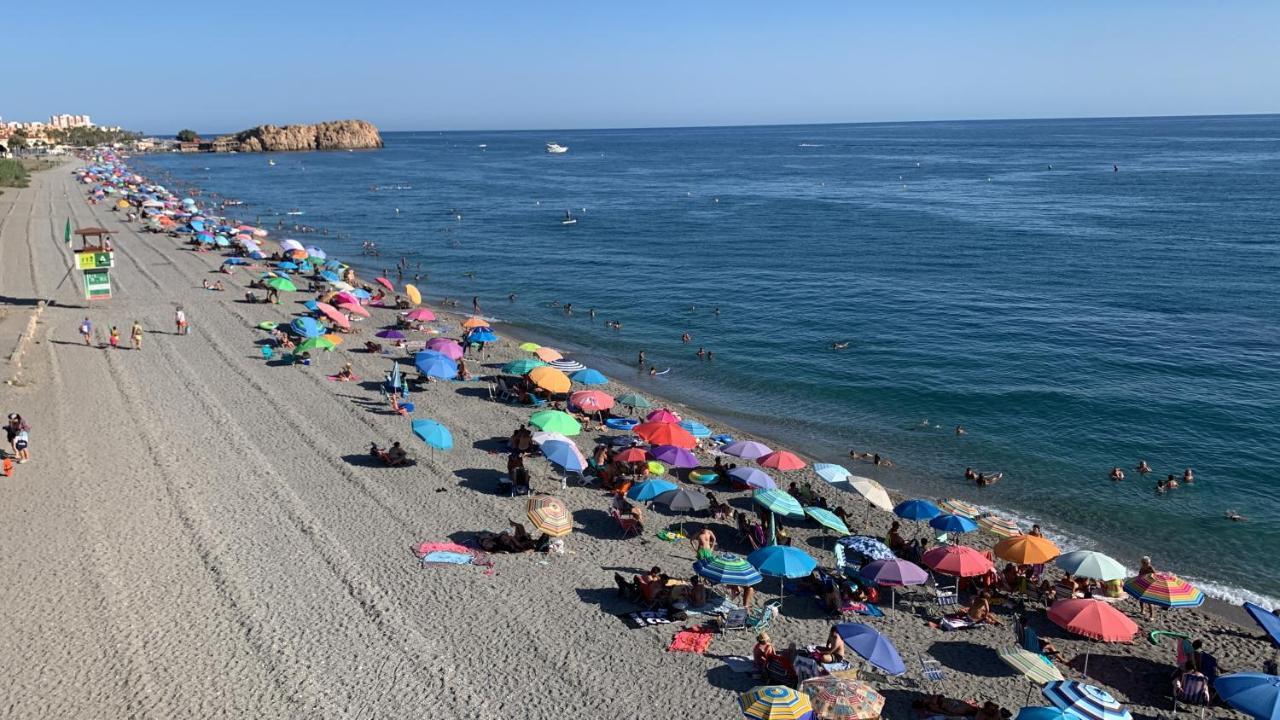 Ocean Beach Salobrena Luaran gambar