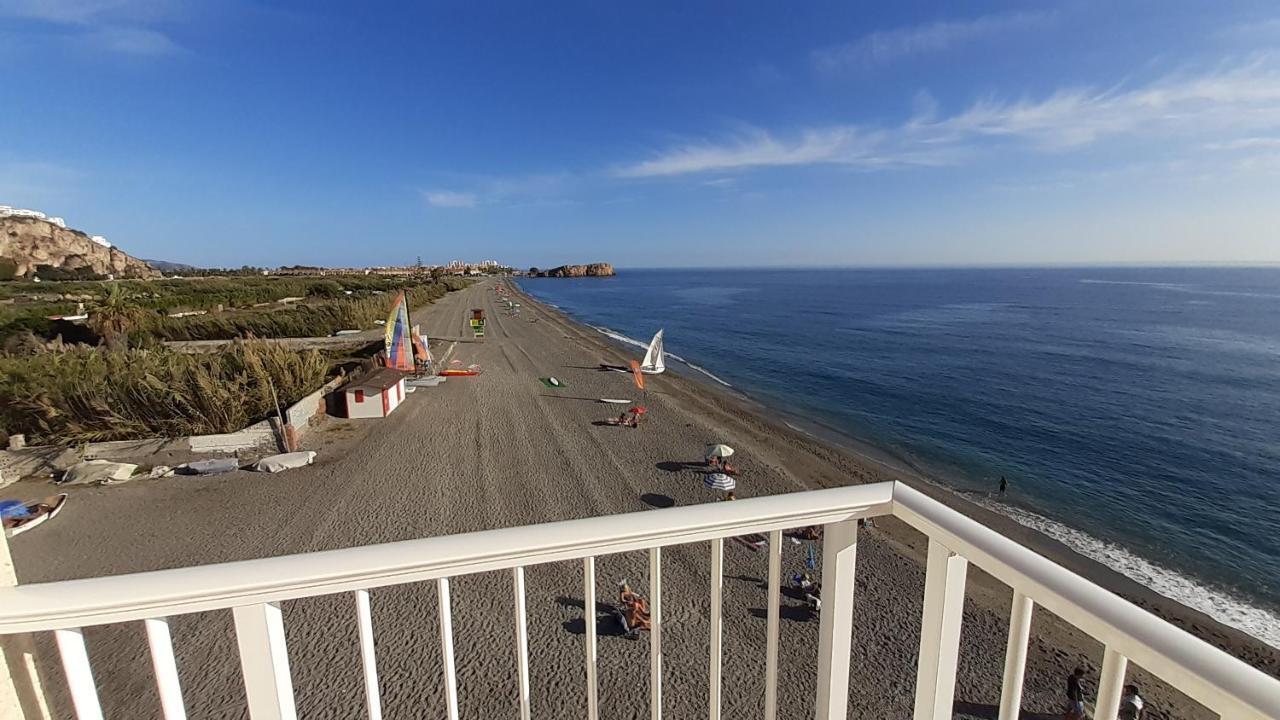 Ocean Beach Salobrena Luaran gambar